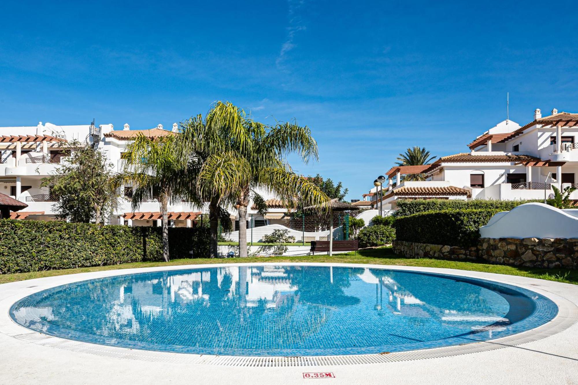 Apartamento Familiar Muy Soleado Cerca De La Playa Y Parking Incluido Chiclana de la Frontera Exterior foto