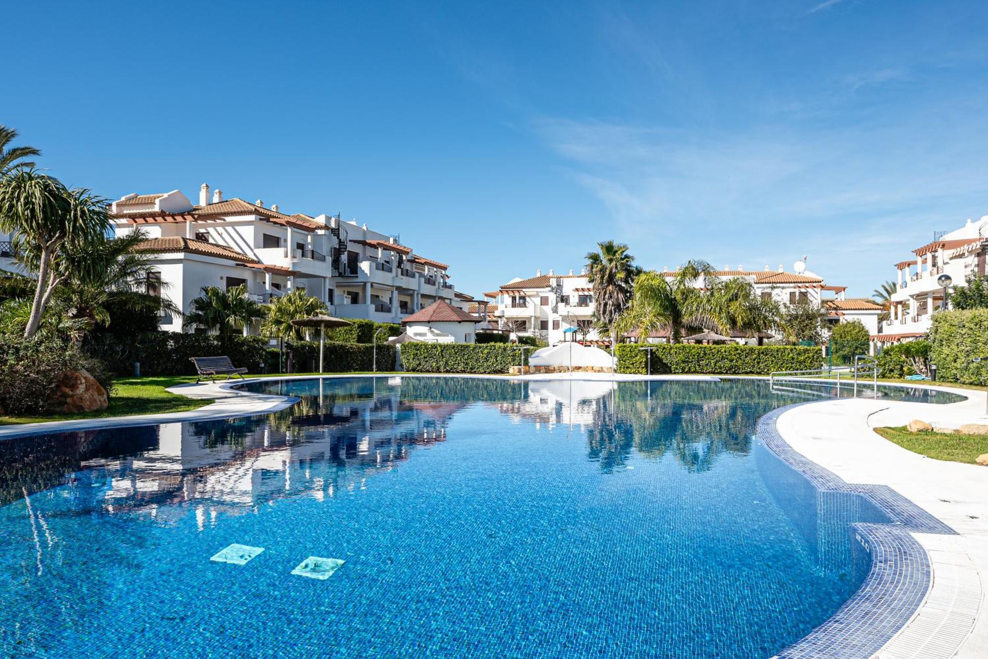 Apartamento Familiar Muy Soleado Cerca De La Playa Y Parking Incluido Chiclana de la Frontera Exterior foto